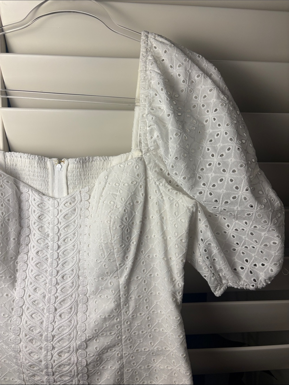 Lilly Pulitzer Daniela Crisp White Eyelet Puff Sleeve Mini Dress EUC Size 8 - Picture 6 of 17